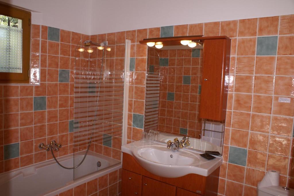 Jardins D'Antalya Bed & Breakfast Grimaud Rom bilde